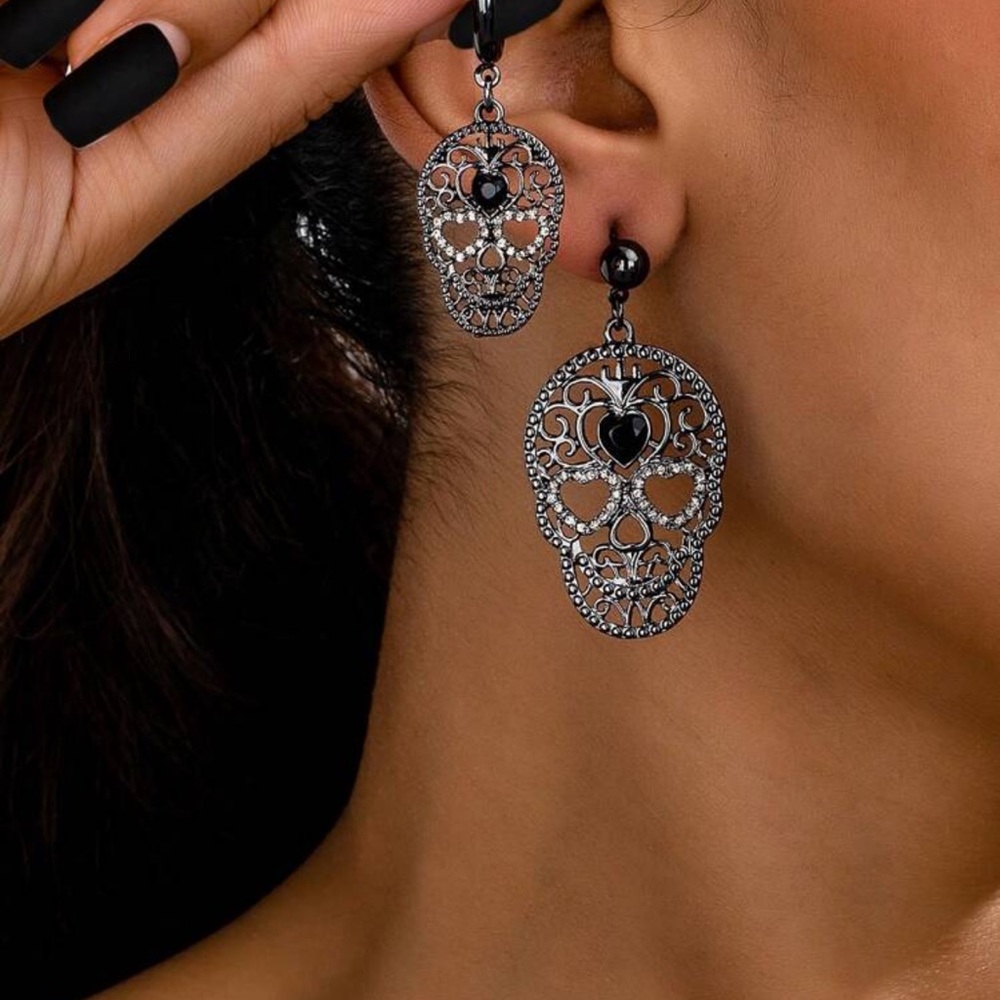 Gunmetal Skull Earrings, Chrome Sugar Skull Earrings, Skull Heart Earrings